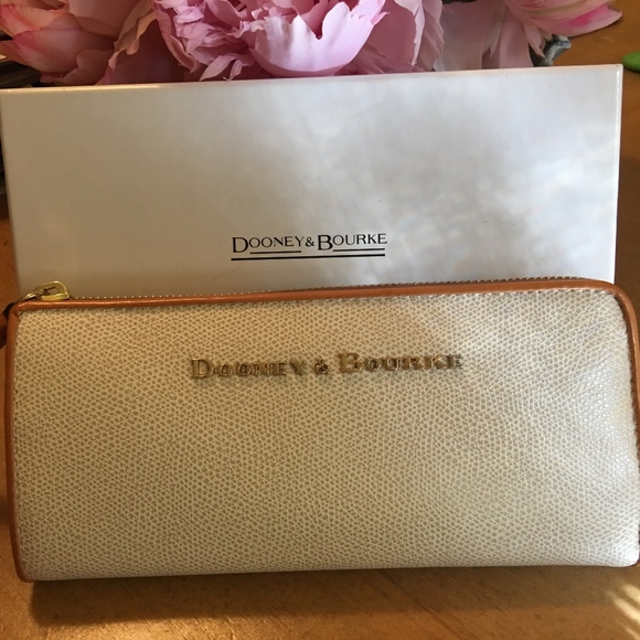 Dooney & Bourke Handbags - Dooney & Bourke Beige Embossed Leather Zip Wallet